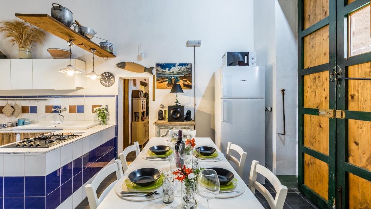 הוילה אבולה Authentic Sicilian Charm, Pool, Sea View, Wi-Fi & Parking מראה חיצוני תמונה