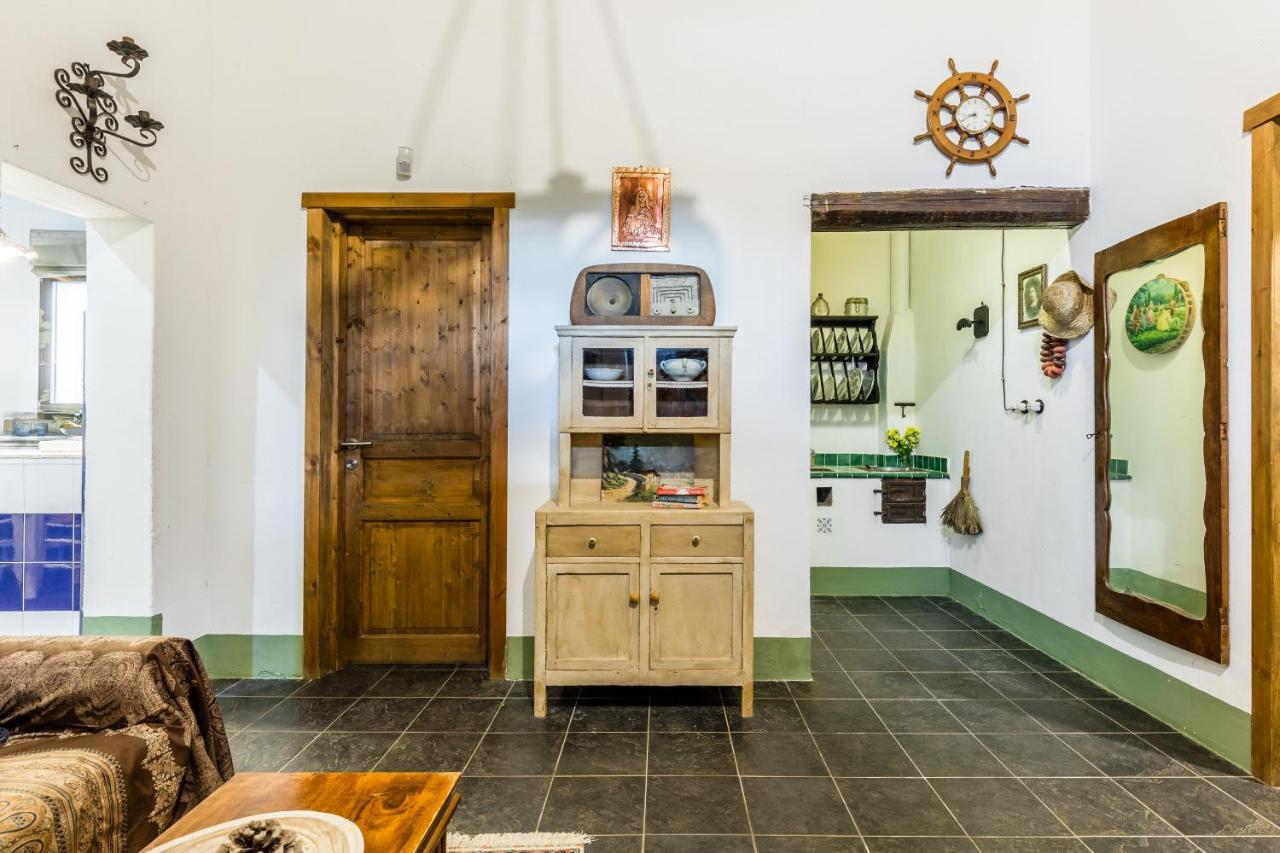 הוילה אבולה Authentic Sicilian Charm, Pool, Sea View, Wi-Fi & Parking מראה חיצוני תמונה