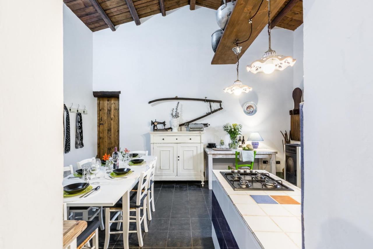 הוילה אבולה Authentic Sicilian Charm, Pool, Sea View, Wi-Fi & Parking מראה חיצוני תמונה