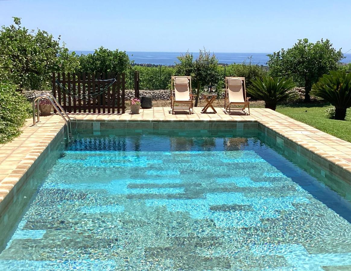הוילה אבולה Authentic Sicilian Charm, Pool, Sea View, Wi-Fi & Parking מראה חיצוני תמונה