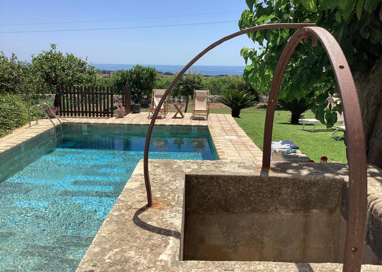 הוילה אבולה Authentic Sicilian Charm, Pool, Sea View, Wi-Fi & Parking מראה חיצוני תמונה