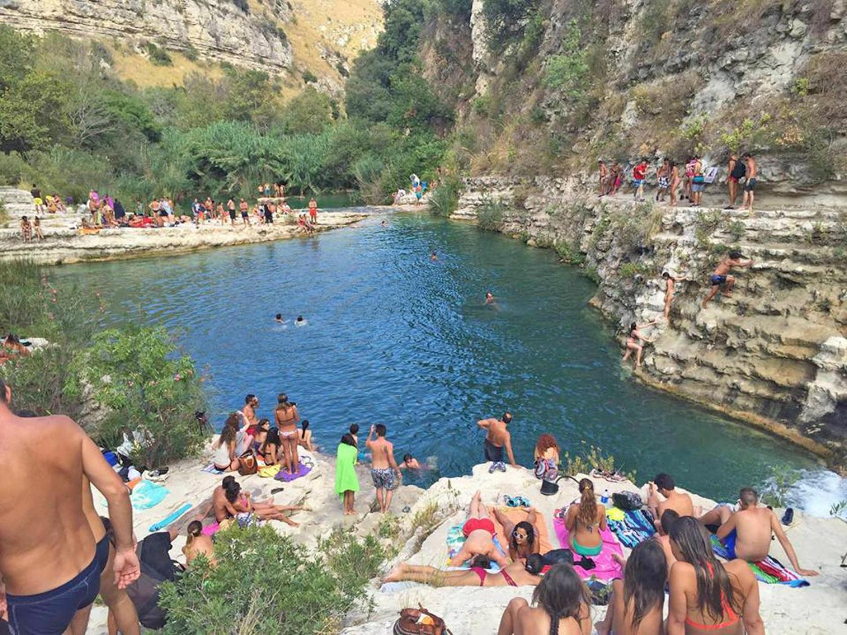 הוילה אבולה Authentic Sicilian Charm, Pool, Sea View, Wi-Fi & Parking מראה חיצוני תמונה